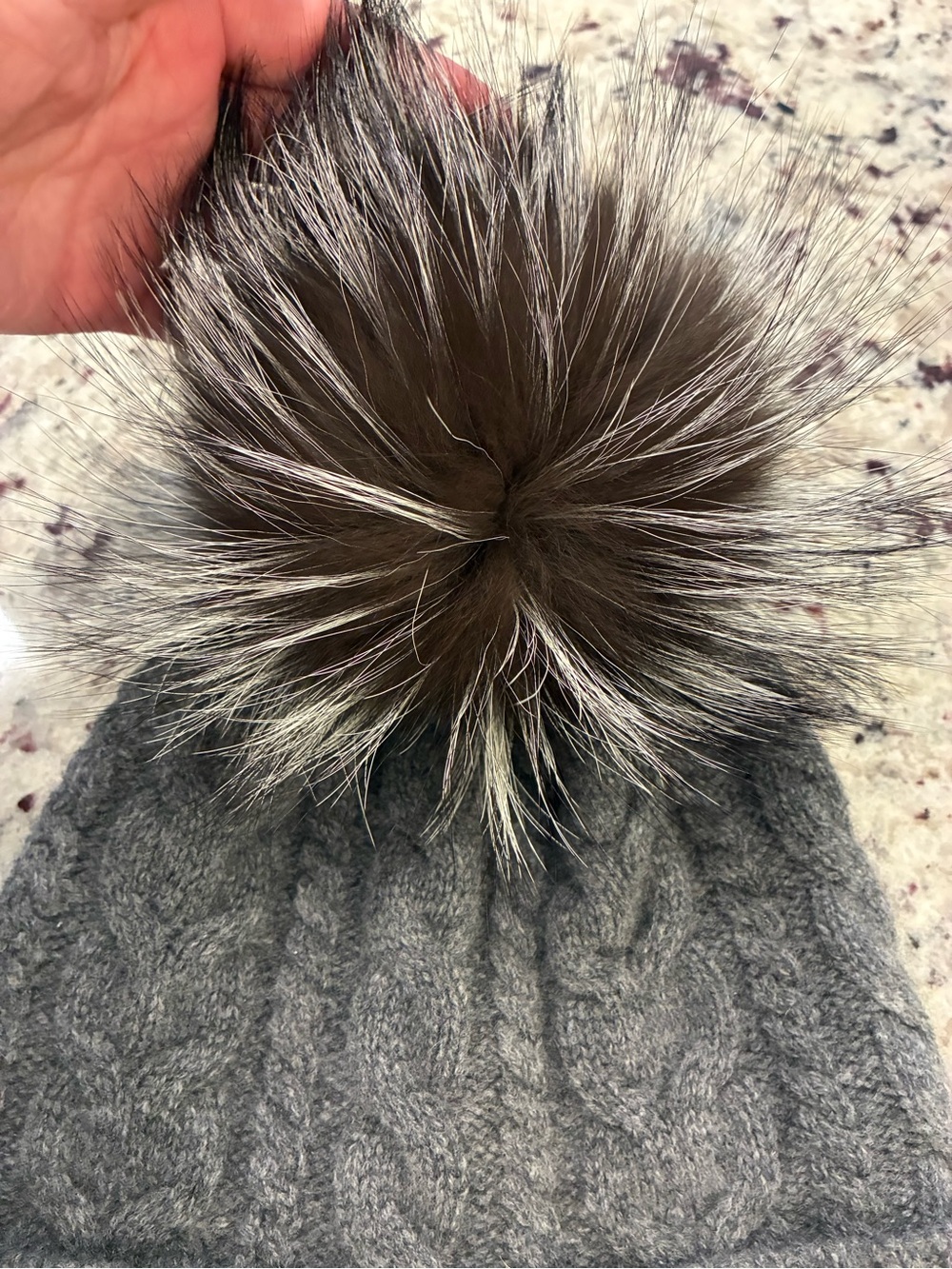 Moncler Berretto Cable-Knit Beanie with Silver Fox 🦊 Pom-Pom - Picture 2 of 9
